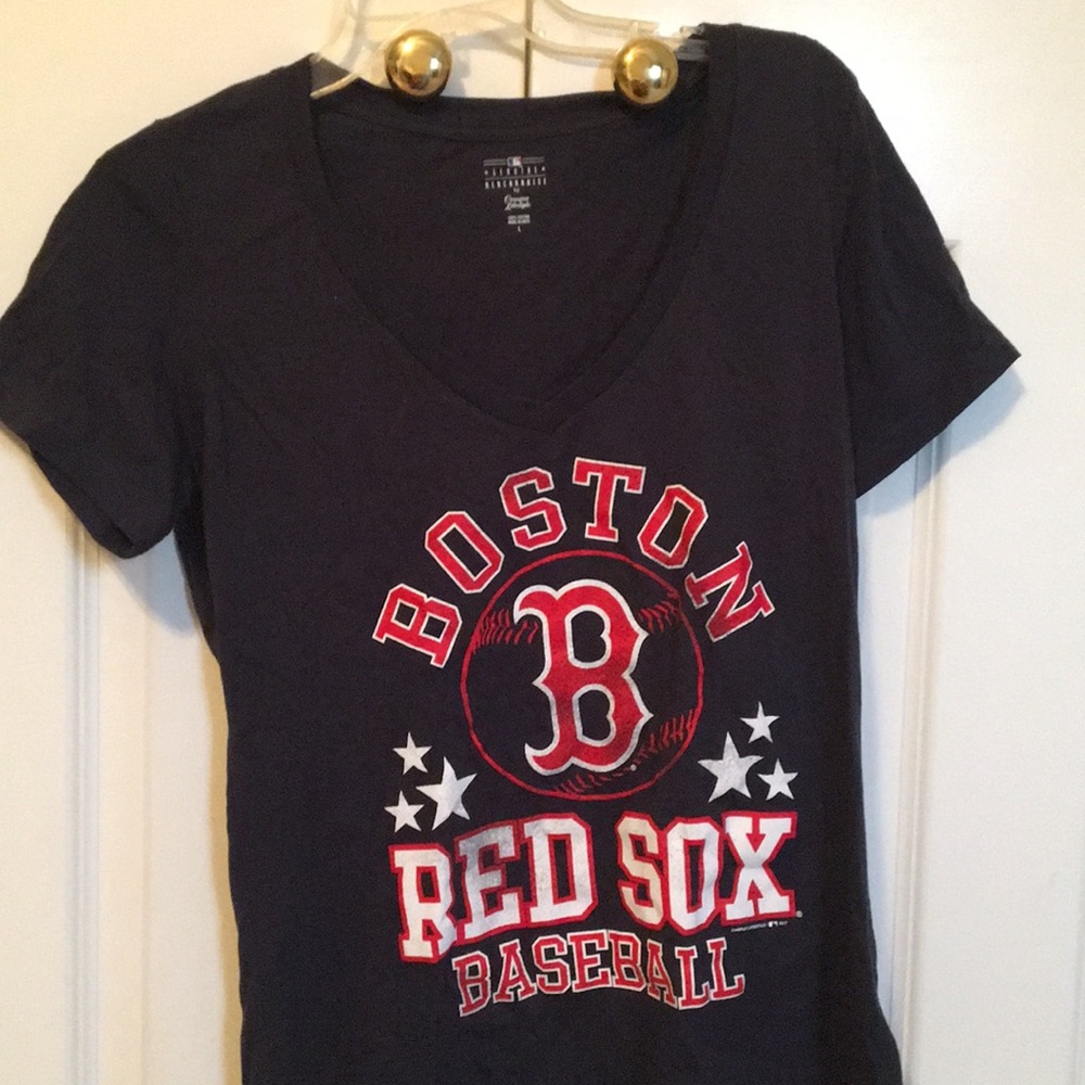 V neck Red Sox Tee shirt